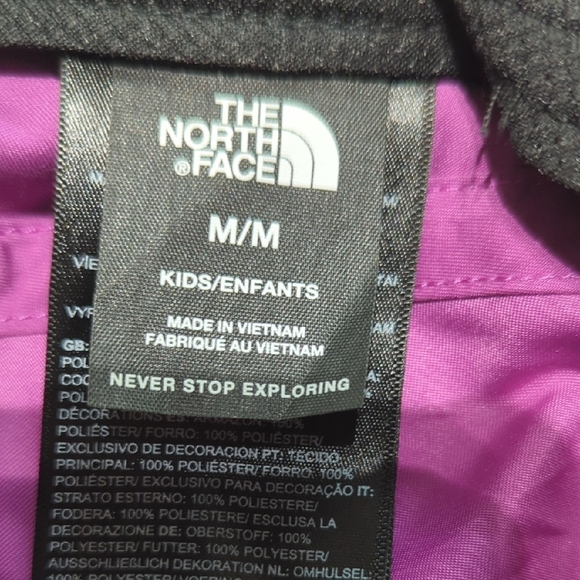 The North Face Magenta and Black Cap Kids M/M Original Price $26 New With Tags.. - Picture 7 of 13